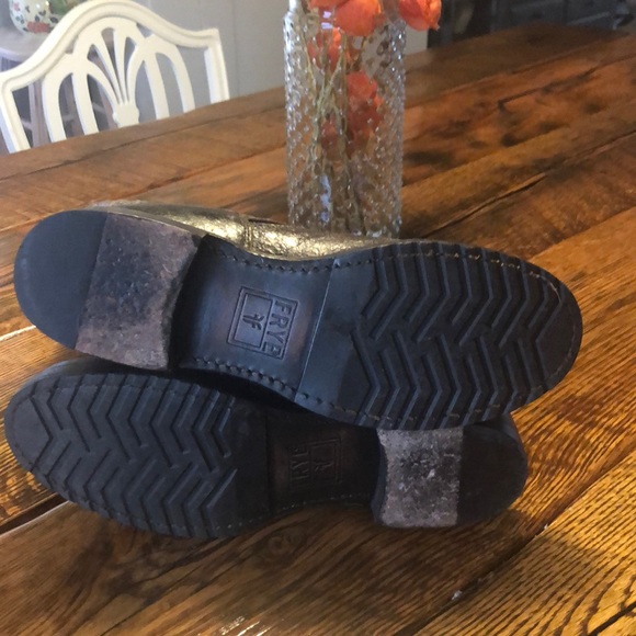 Frye Veronica Short Boots - Picture 5 of 5